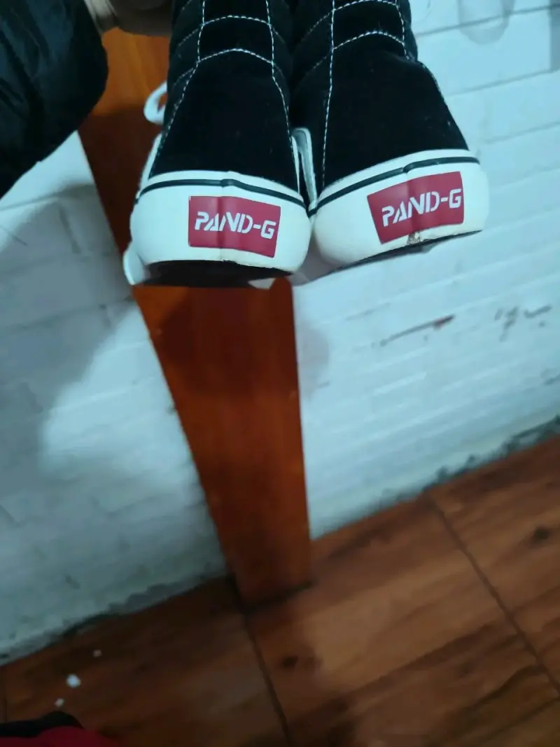 Zapatillas negras de caña alta - 3