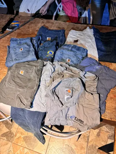 Lote de ropa Carhartt para hombre en buen estado - miniatura 2