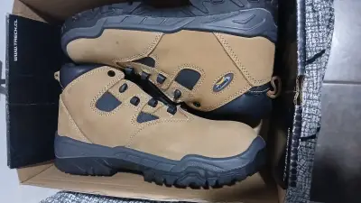 Botas de seguridad Treck color café - miniatura 1