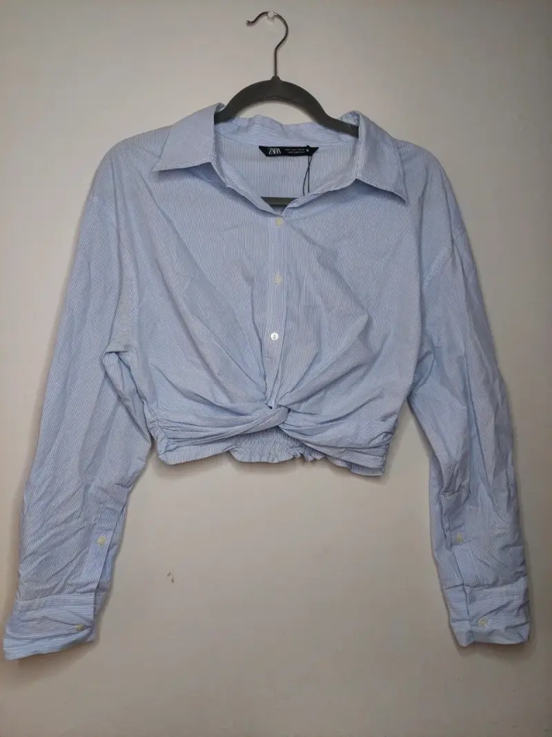 Blusa azul Zara
