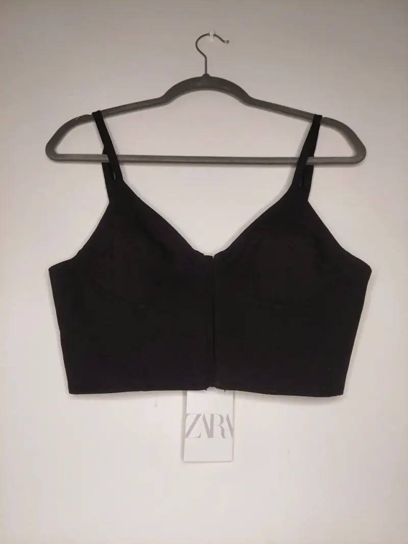 Top negro de tirantes Zara - 1
