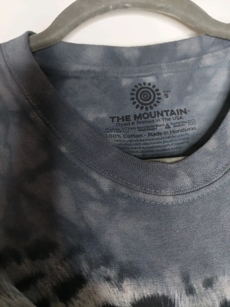 Polera estampada The Mountain - 3
