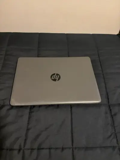 Laptop HP con Procesador Intel Core i5 - miniatura 2