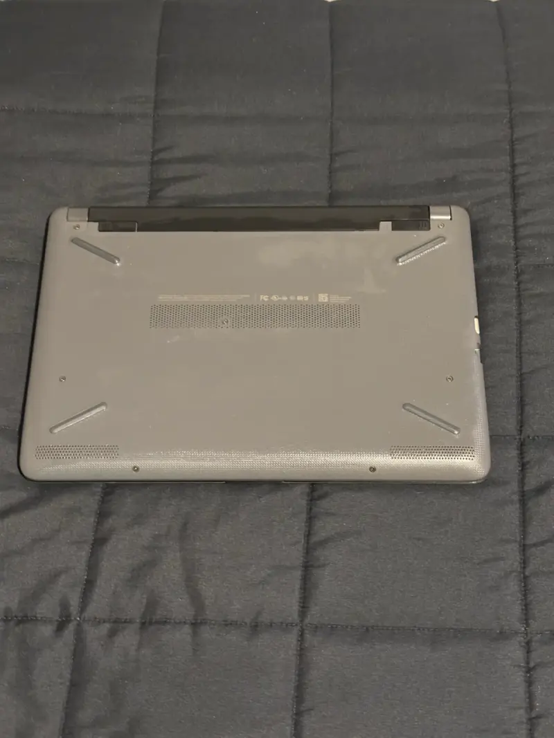 Laptop HP con Procesador Intel Core i5 - 3
