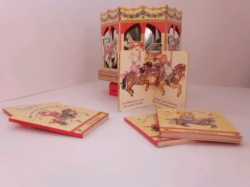Carrusel Musical (Incluye 5 Libros Pequeños) - 3