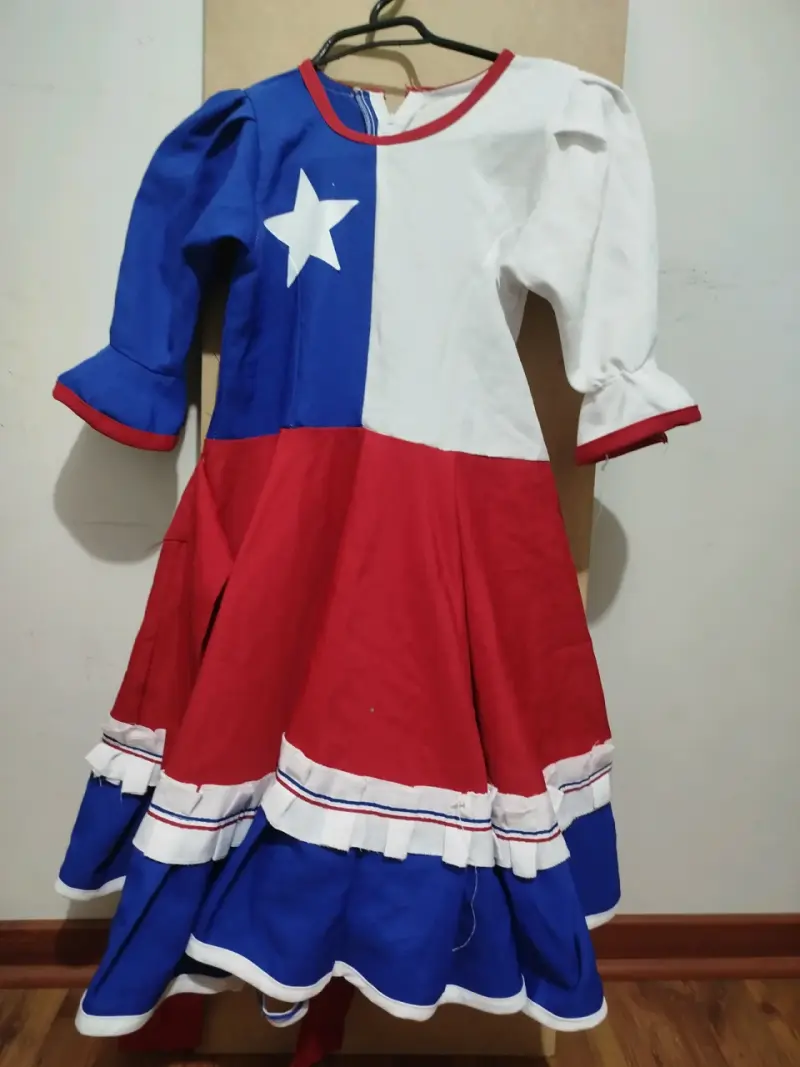 Vestido típico chileno para niña - 1