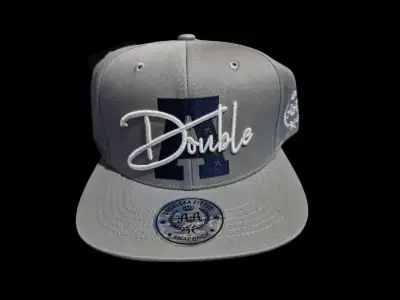 Gorra Snapback Bordada Estilo Urbano - miniatura 5