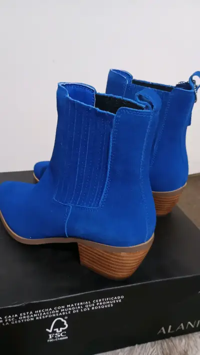 Botines azules de gamuza con tacón medio - miniatura 1
