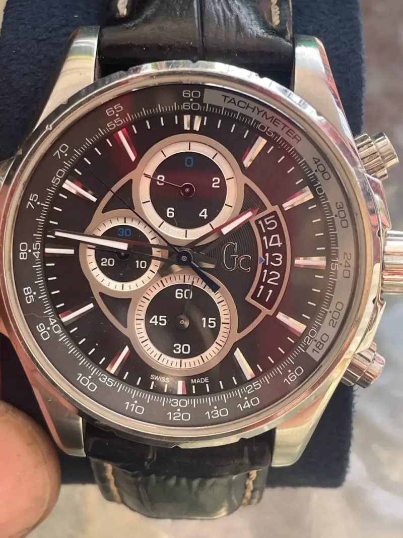 Reloj cronógrafo GC Swiss Made resistente al agua - 1