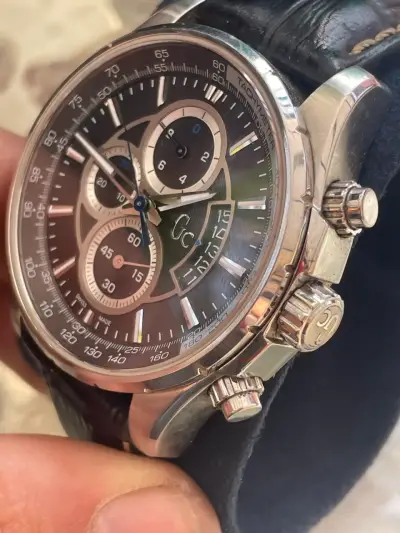 Reloj cronógrafo GC Swiss Made resistente al agua - miniatura 2