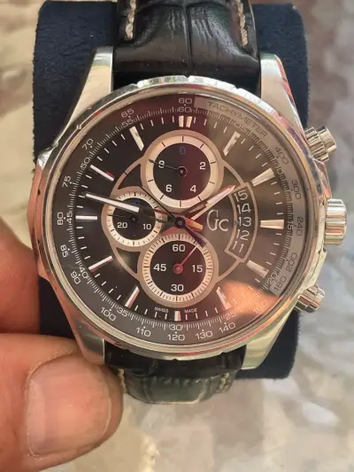Reloj cronógrafo GC Swiss Made resistente al agua - miniatura 3