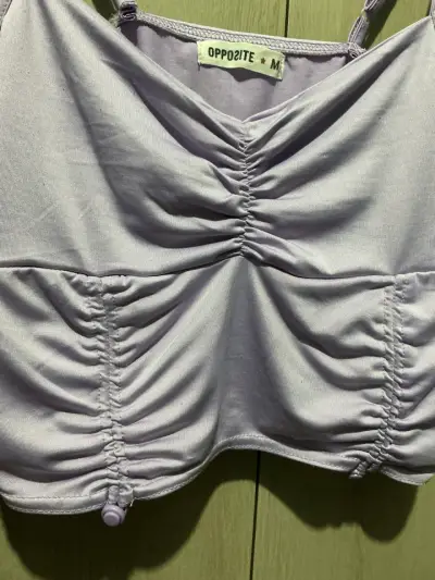 Top lila con fruncido Opposite talla M - miniatura 2