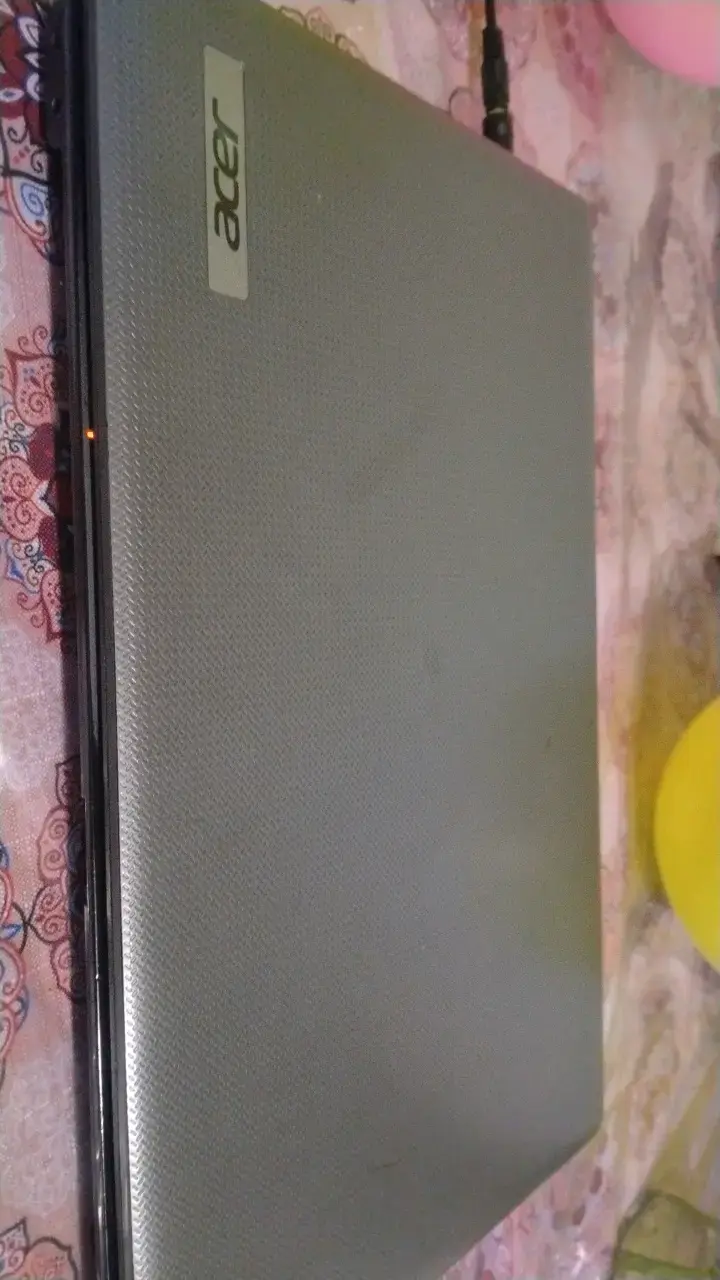 Laptop Acer en buen estado con Windows - 5