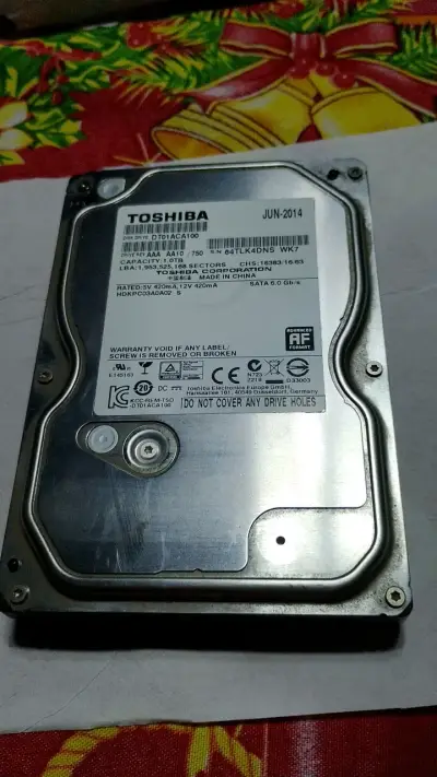 Disco duro Toshiba 1TB SATA 6.0 Gb/s - miniatura 1