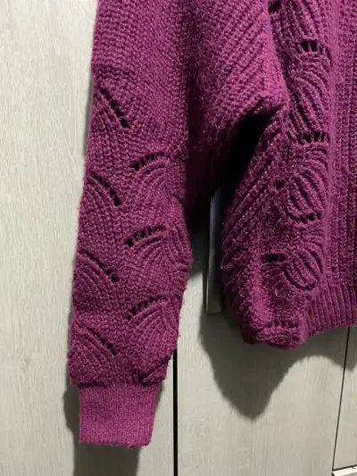 Suéter morado tejido para mujer - miniatura 2