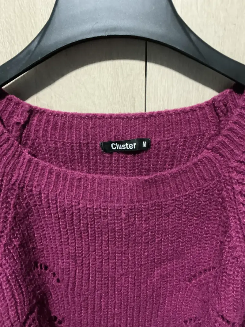 Suéter morado tejido para mujer - 4