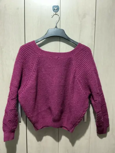 Suéter morado tejido para mujer - miniatura 6
