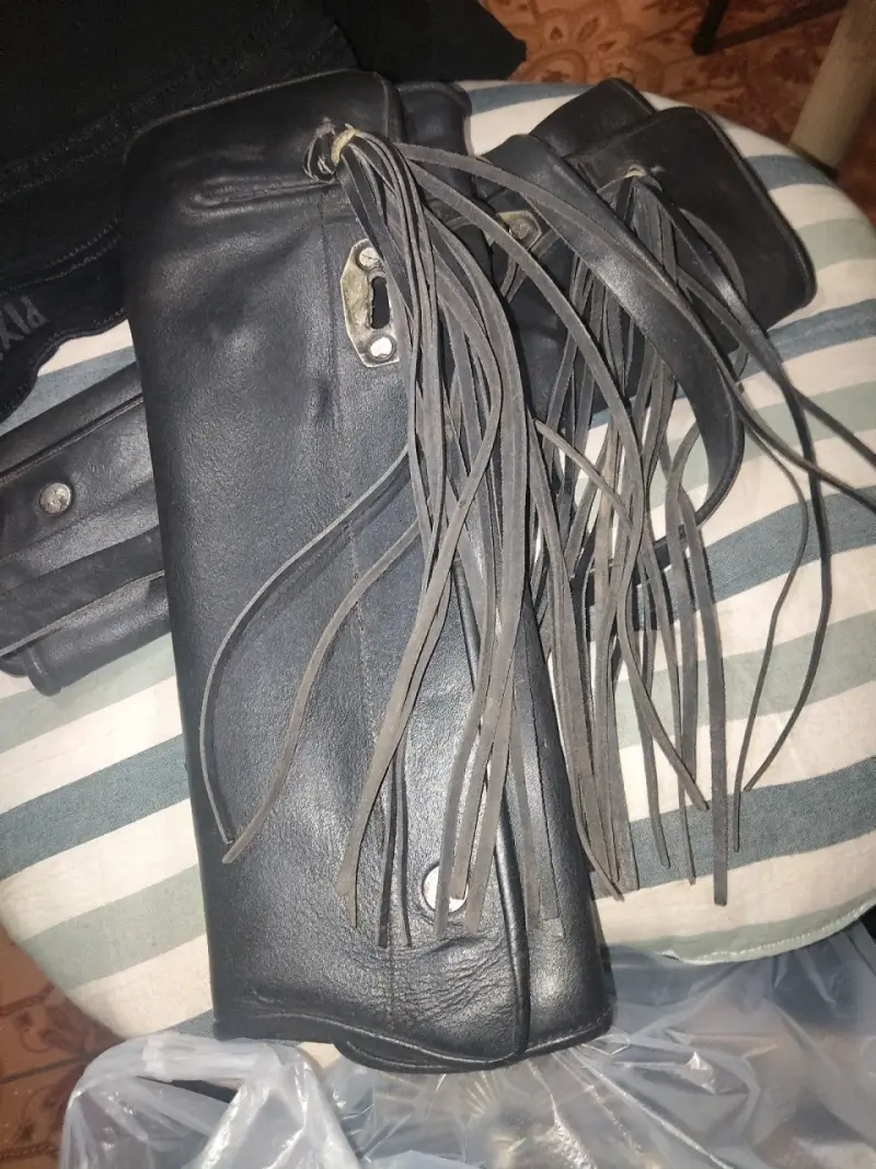 Espuelas de acero con funda de cuero - 4