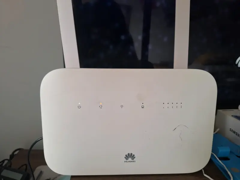 Router Huawei 4G LTE con antenas - 1