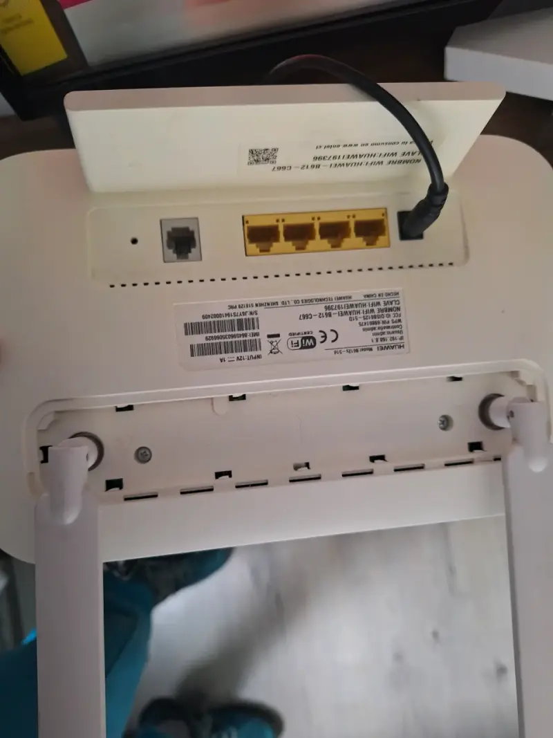 Router Huawei 4G LTE con antenas - 2