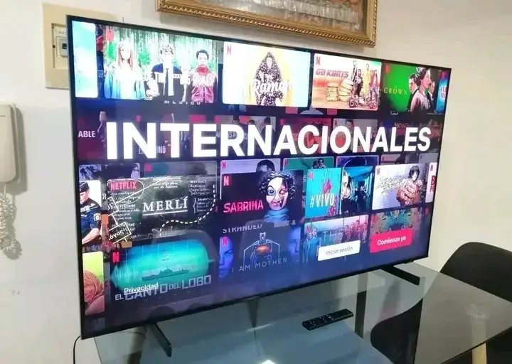 Televisor LED Smart TV 55 pulgadas - 2