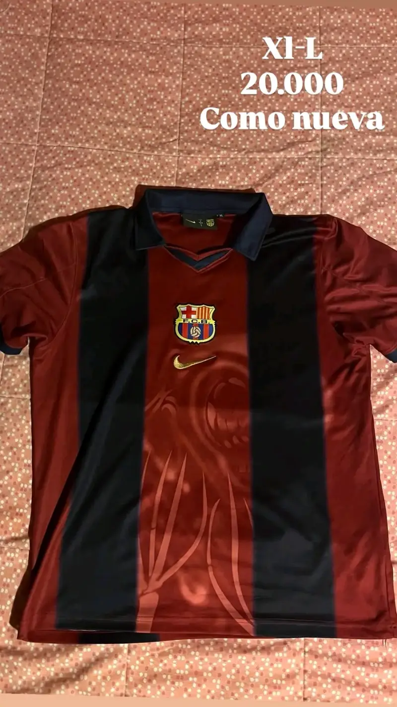 Camiseta de fútbol Barcelona XL ajustada ( mas L)
