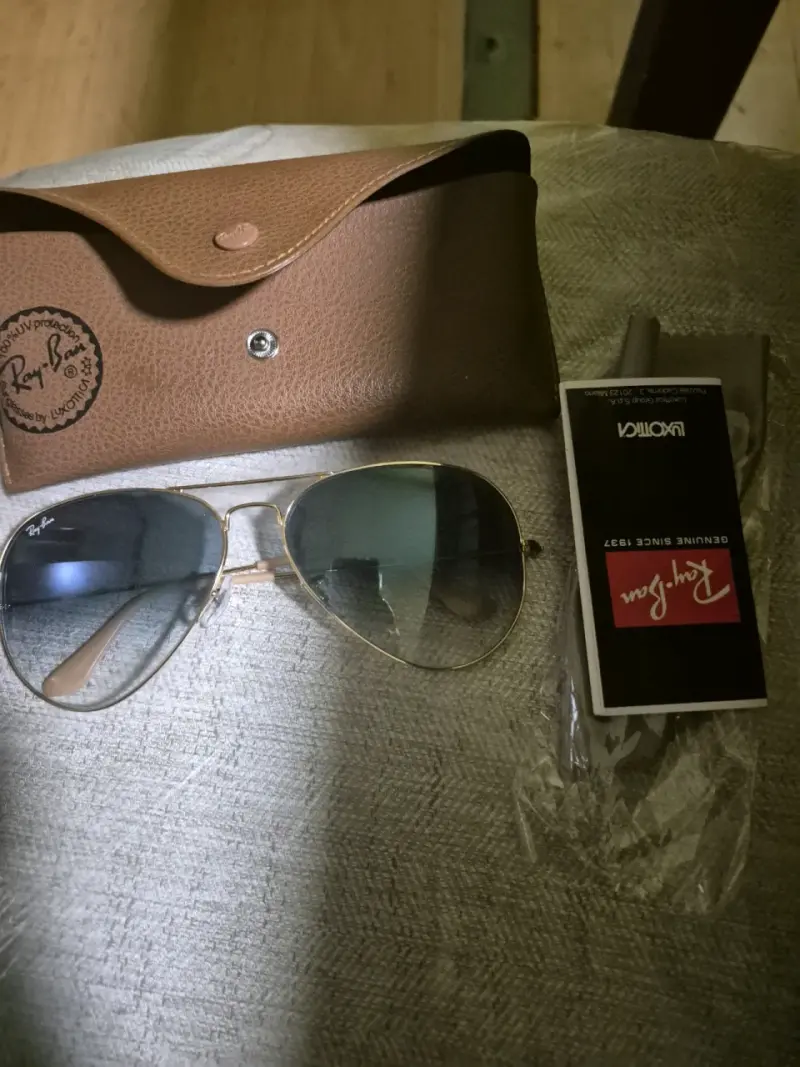 Gafas de sol Ray-Ban aviador con estuche