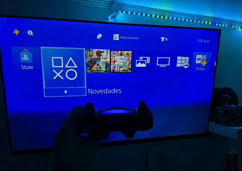 Sony PS4 slim 1TB, negociable - 5