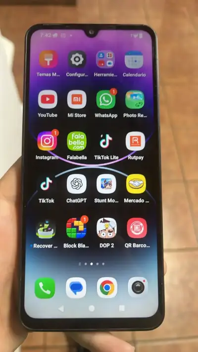 Smartphone Redmi A5 con cámara AI y funda - miniatura 3