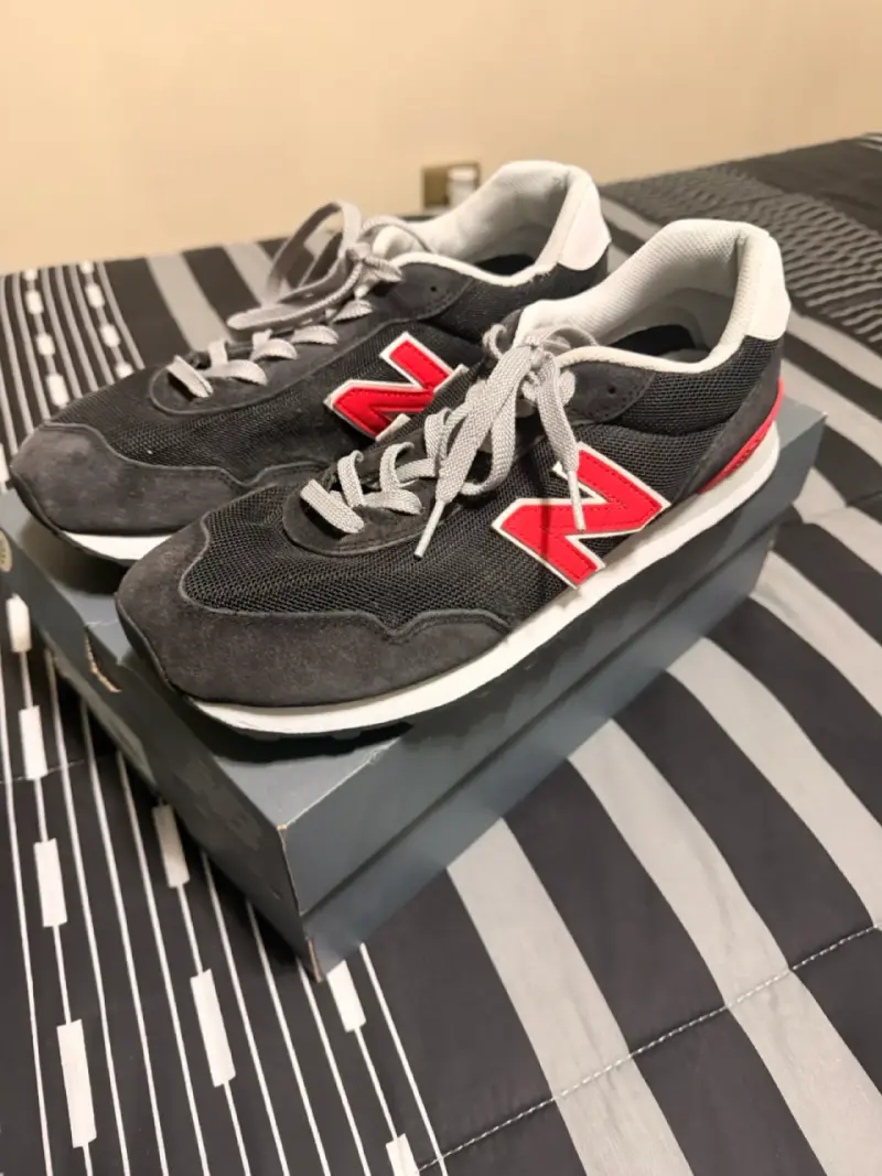 Zapatillas New Balance 515 negras con Letra roja - 1