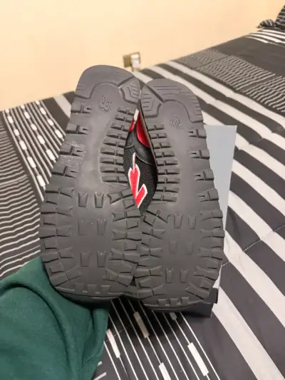 Zapatillas New Balance 515 negras con Letra roja - miniatura 5