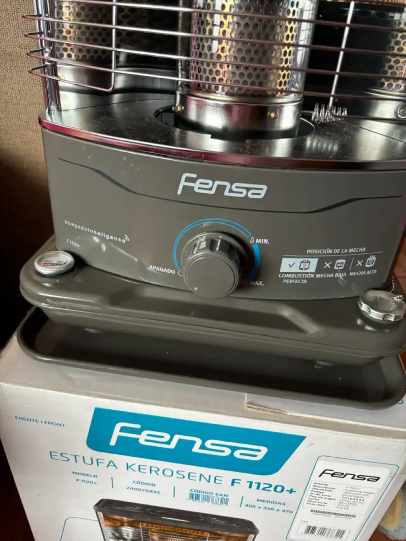 Estufa a kerosene Fensa F1120+ en buen estado - 2