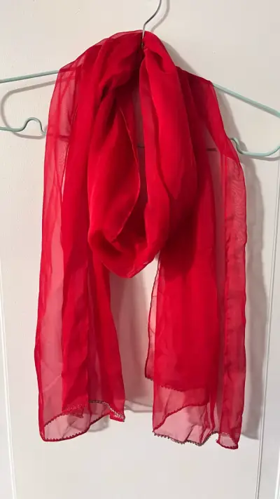 Vestido de fiesta rojo con pedrería - miniatura 4