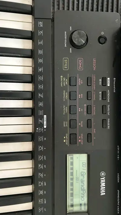 Teclado Yamaha PSR-E343 con Soporte - miniatura 5