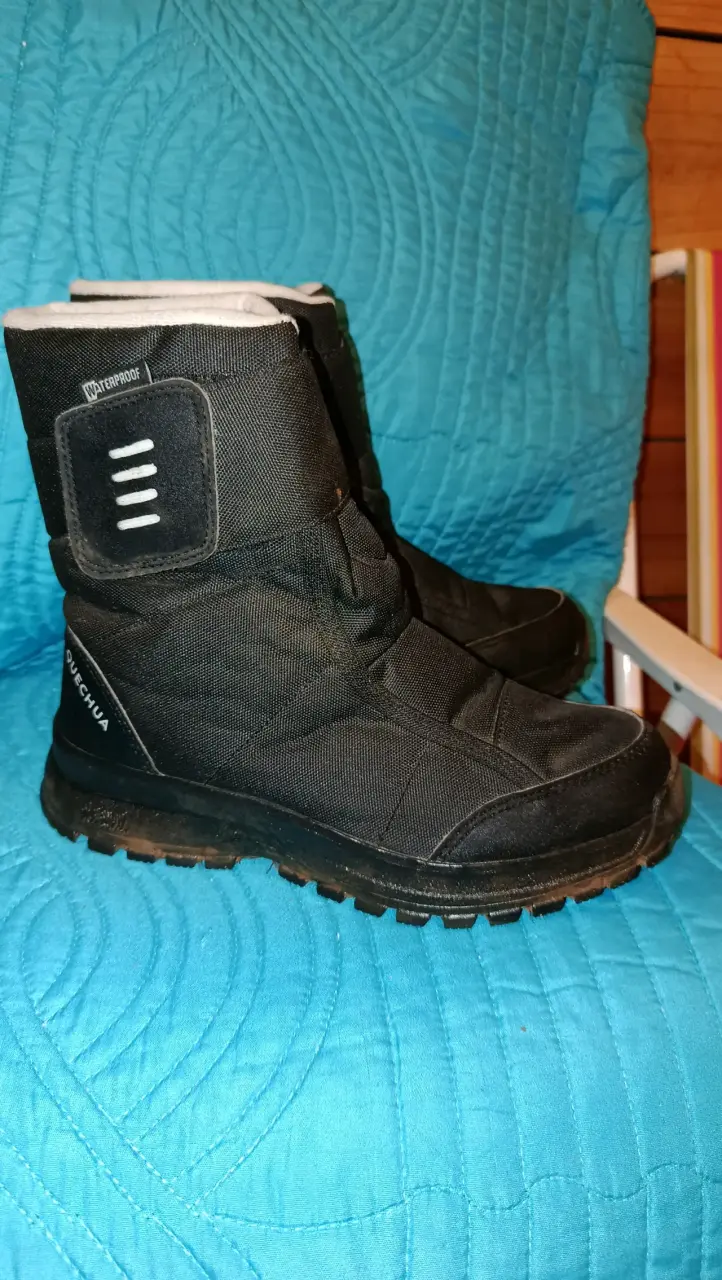 Botas Quechua Waterproof negras
