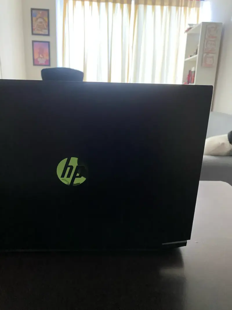 Laptop HP Pavilion Gaming con Intel Core i7 y RTX - 5