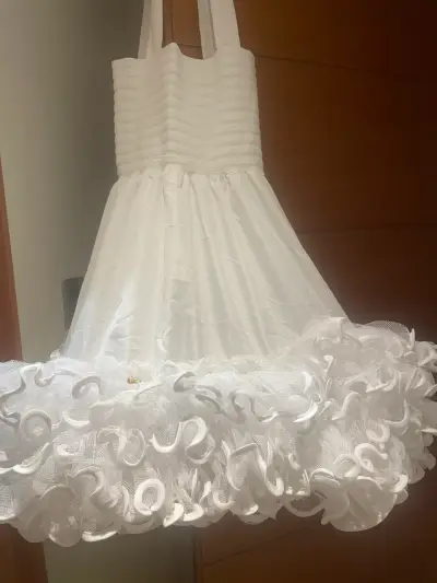 Falso vestido de cueca - miniatura 1