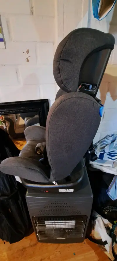 Silla de Auto Bebesit Gris Ajustable - miniatura 2
