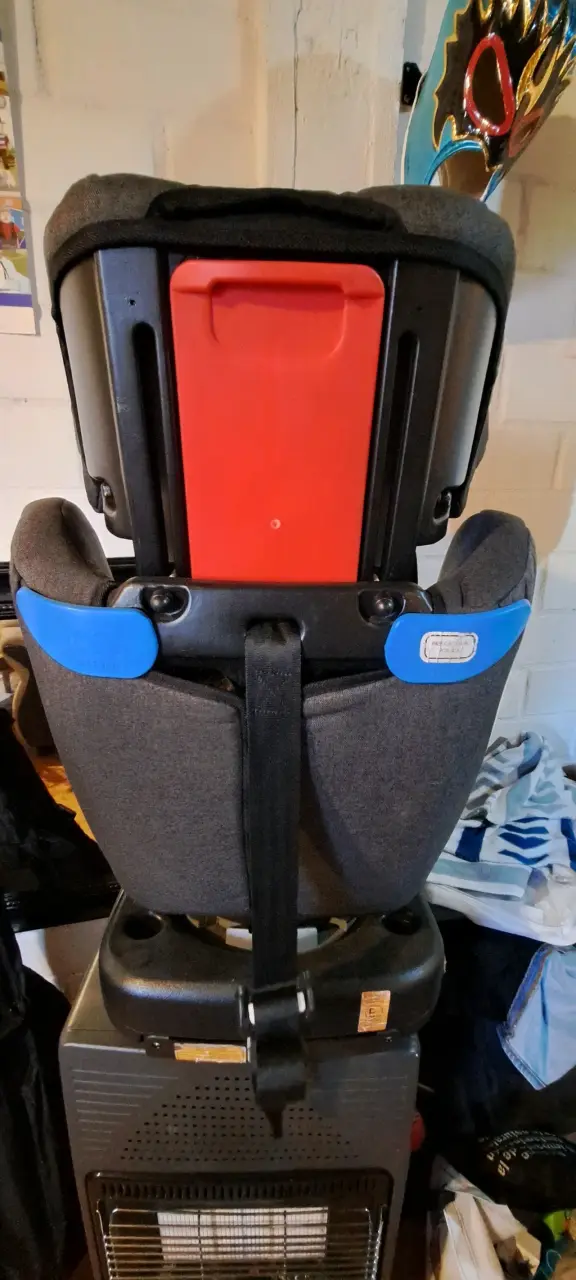 Silla de Auto Bebesit Gris Ajustable - 3