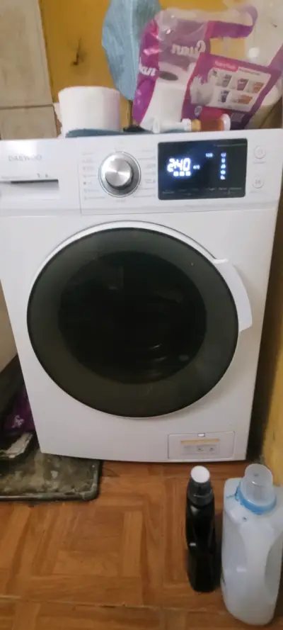 Lavadora-Secadora Daewoo DWC-K9630W en buen estado - miniatura 1