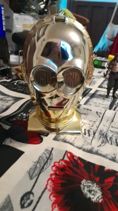 Estuche de colección Star Wars C-3PO con miniatura - miniatura 3