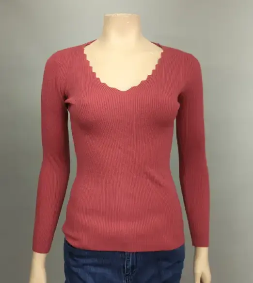 Suéter MARCA IO talla XS/S