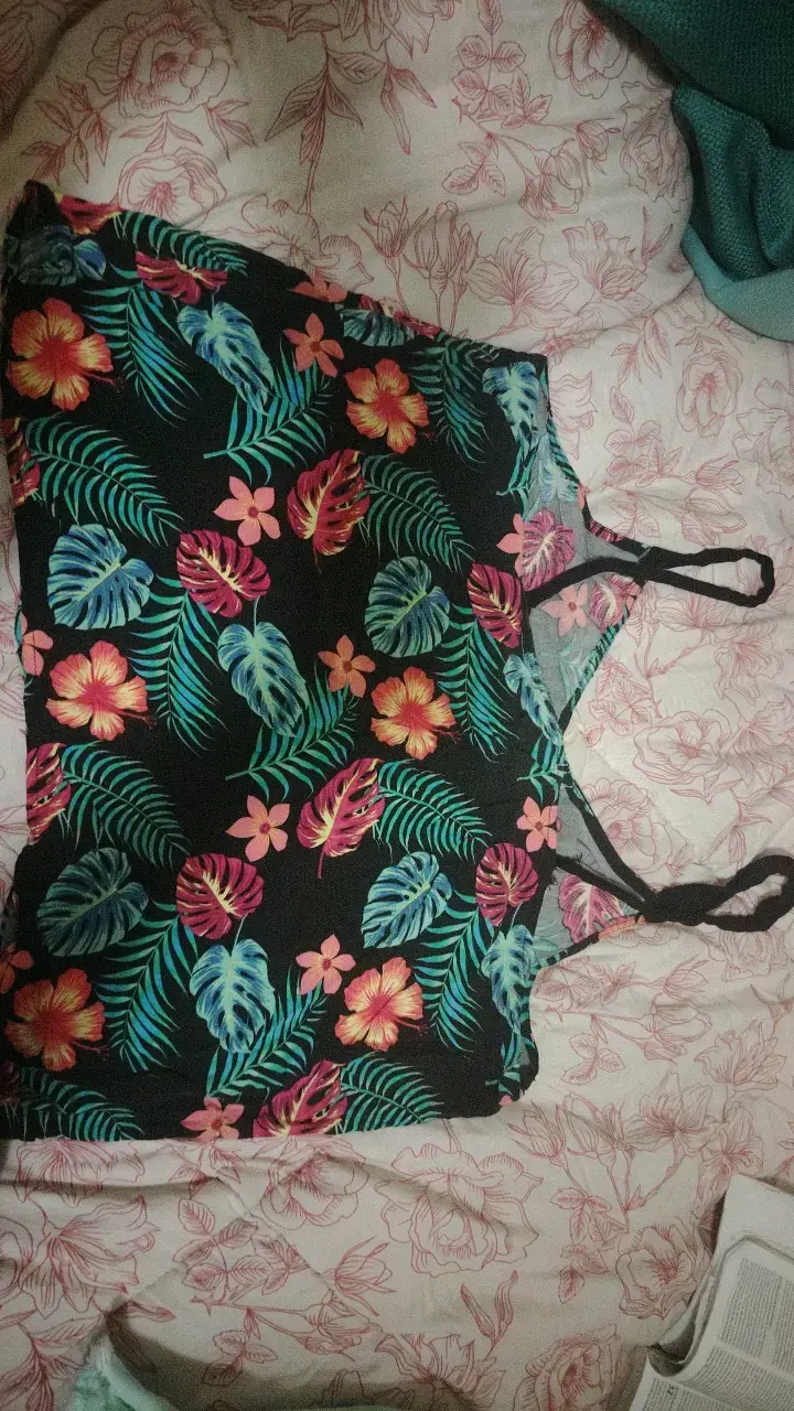 Polera de tirantes con estampado tropical - 2