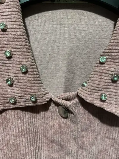 Chaqueta de pana rosada con tachas - miniatura 4