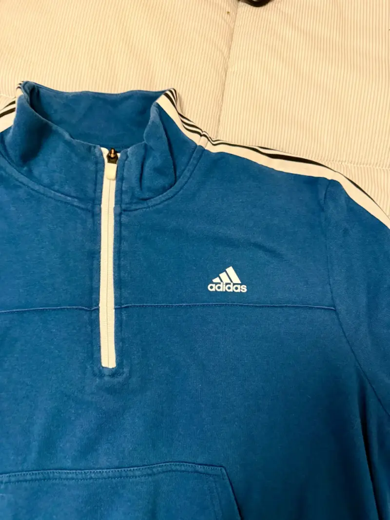 Polerón azul Adidas con cierre medio - 3