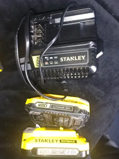 Taladro Inalámbrico Stanley V20 con Baterías - miniatura 3