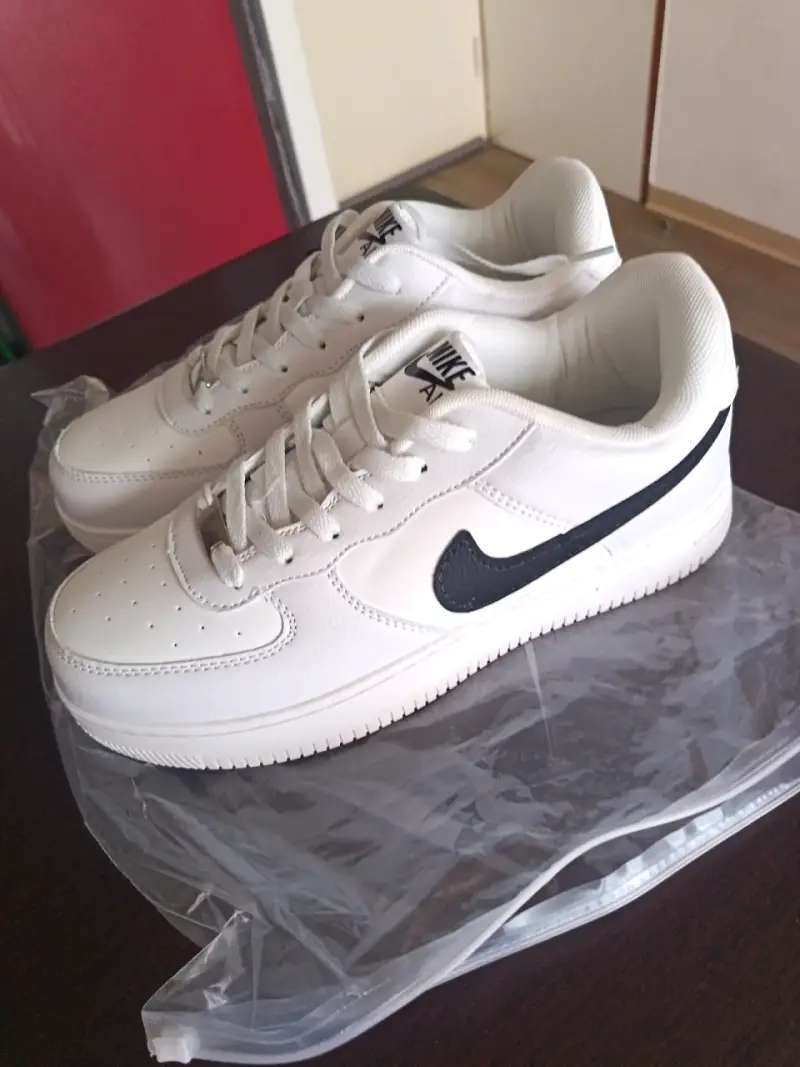 Zapatillas deportivas blancas Nike Air - 1