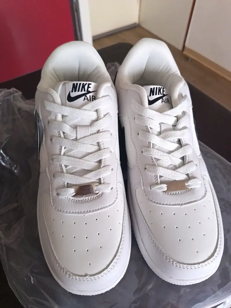 Zapatillas deportivas blancas Nike Air - 4