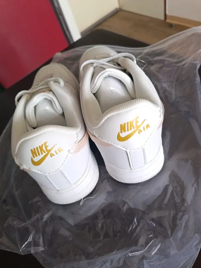 Zapatillas deportivas blancas Nike Air Force 1 - 3