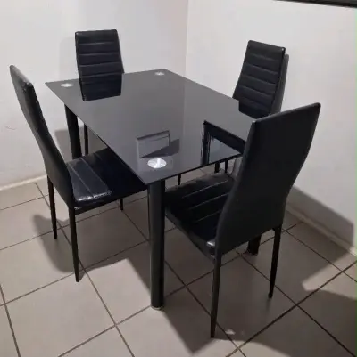 Juego de Comedor Negro de Vidrio para 4 Personas - miniatura 3
